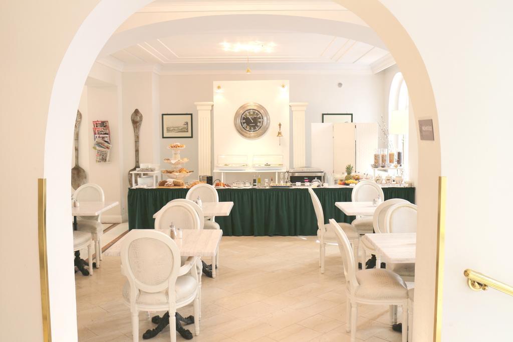 Arthotel Ana Adlon 3* Wien